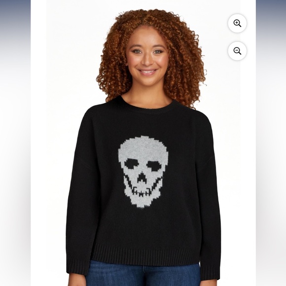 No Boundaries Black skull 💀 Sweater with Icons  for Women & Ladies - Picture 8 of 16
